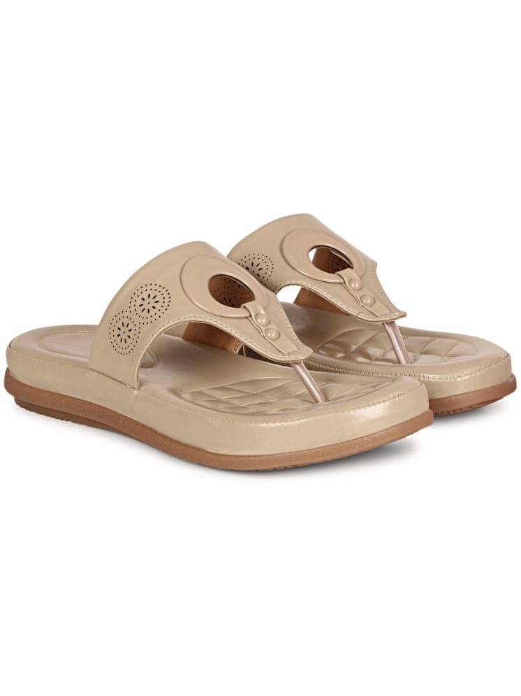     			Commander Shoes Beige Women's Flats
