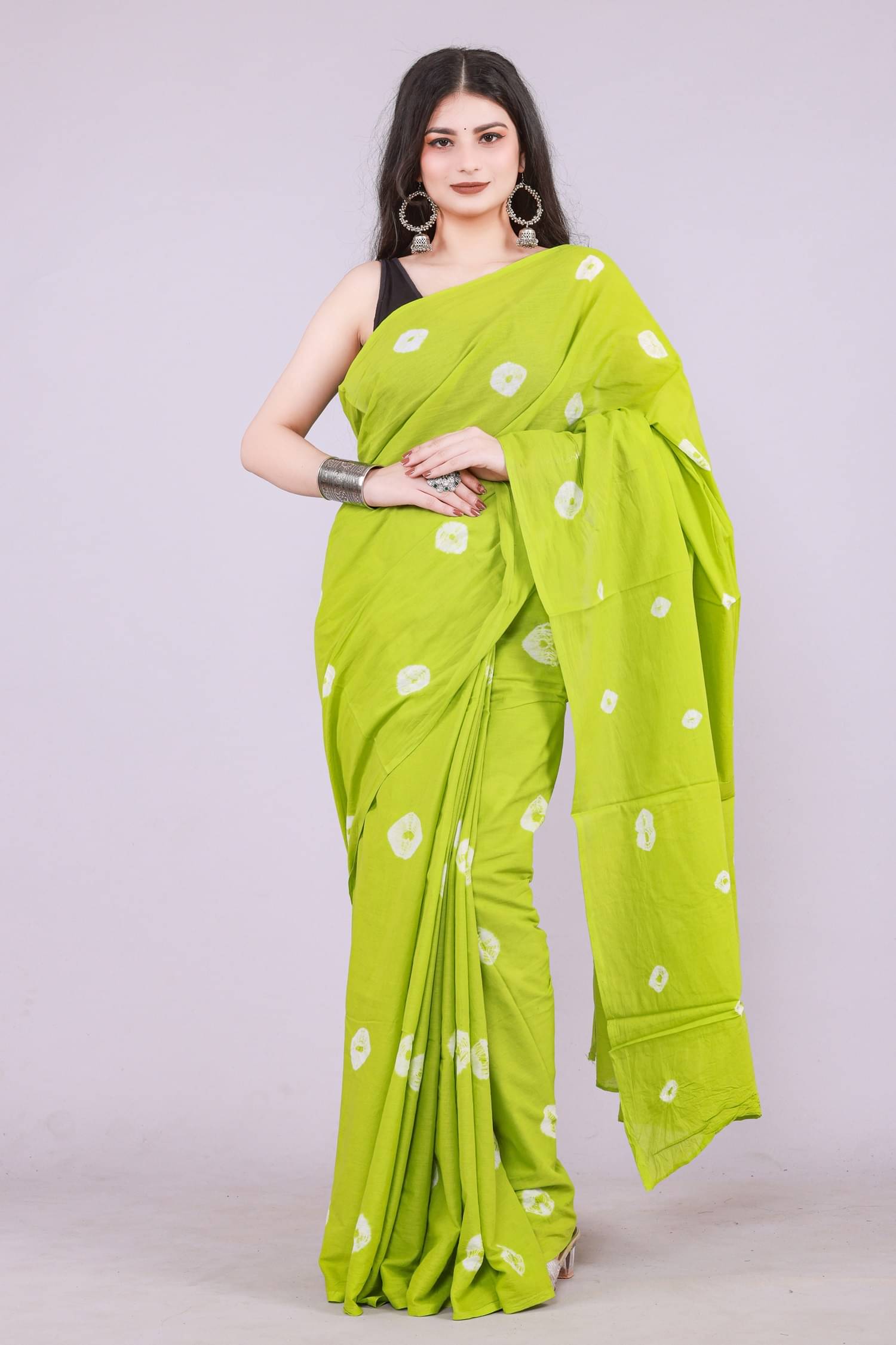     			NOITAERCPR Cotton Printed Saree With Unstitched Blouse Piece ( Green )