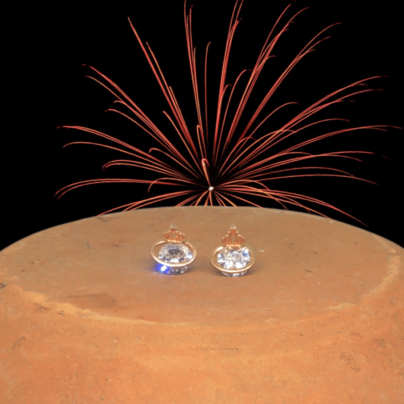     			Drashti Collection Golden Stud Earrings ( Pack of 1 )