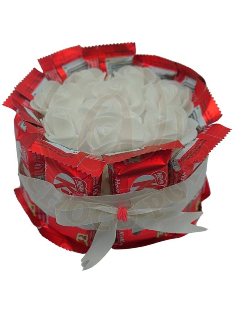 @Chocopops @Chocopops Round Gift Bouquet W Flowers Chocolate Wafers 150 g @Chocopops @Chocopops Round Gift Bouquet W Flowers Chocolate Wafers 150 g