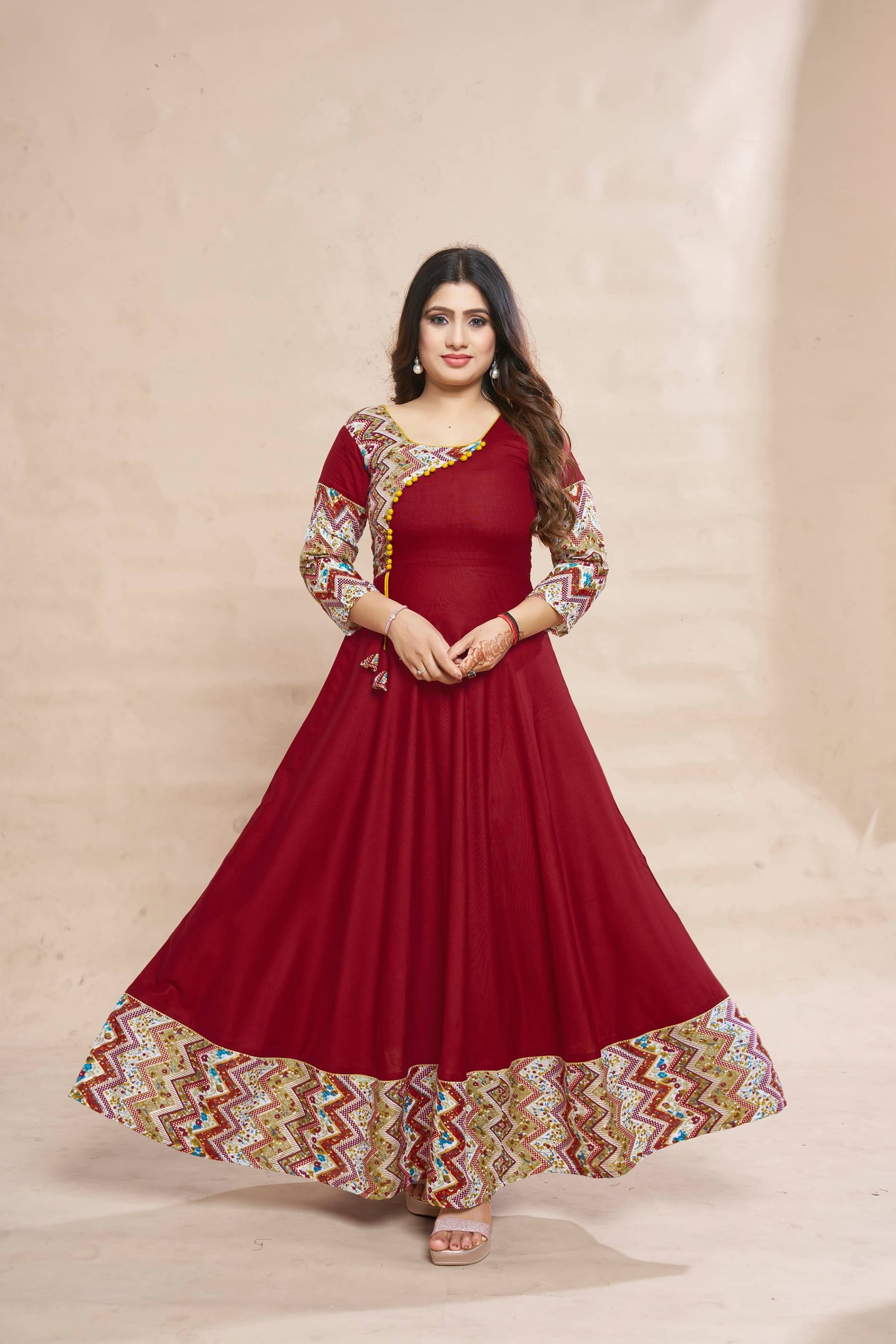     			MEESORRA Rayon Printed Anarkali Women's Kurti - Maroon ( Pack of 1 )