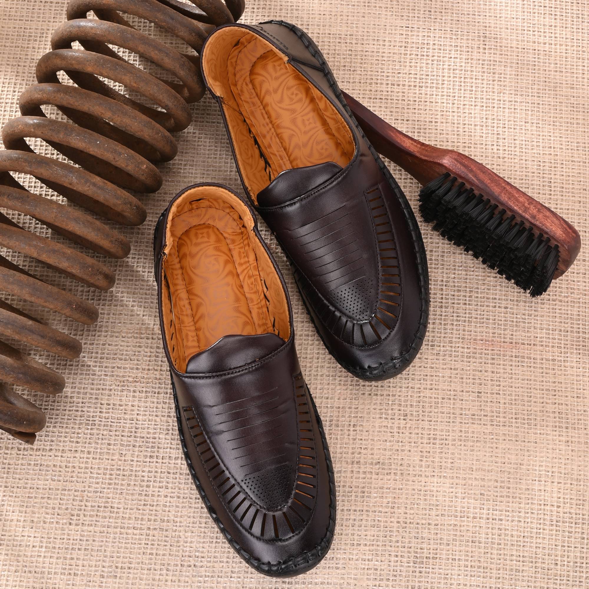     			POS Planet of Shoes Brown Men's Espadrille