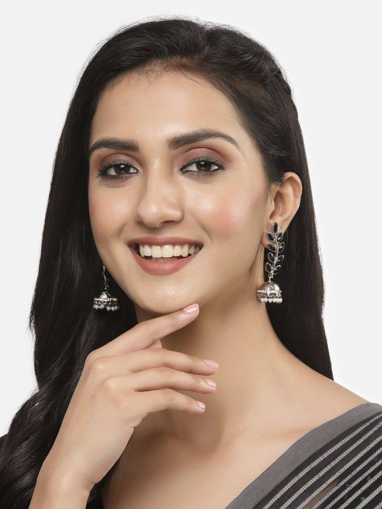     			Zeneme Black Danglers Earrings ( Pack of 1 )