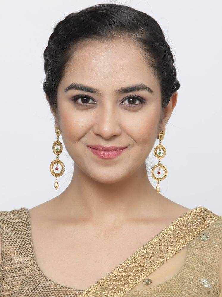     			Zeneme Gold Danglers Earrings ( Pack of 1 )