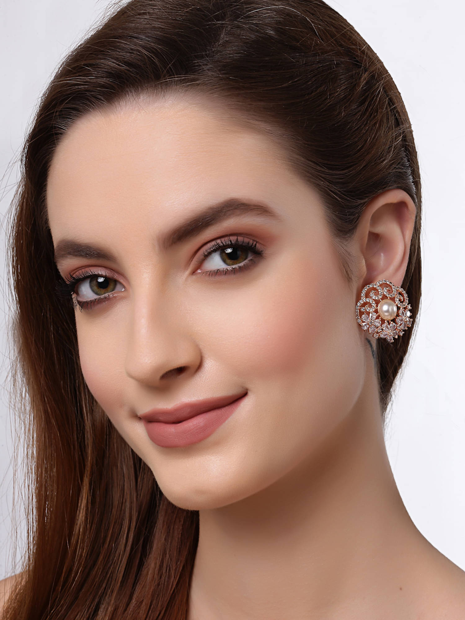     			Zeneme Rose Gold Stud Earrings ( Pack of 1 )