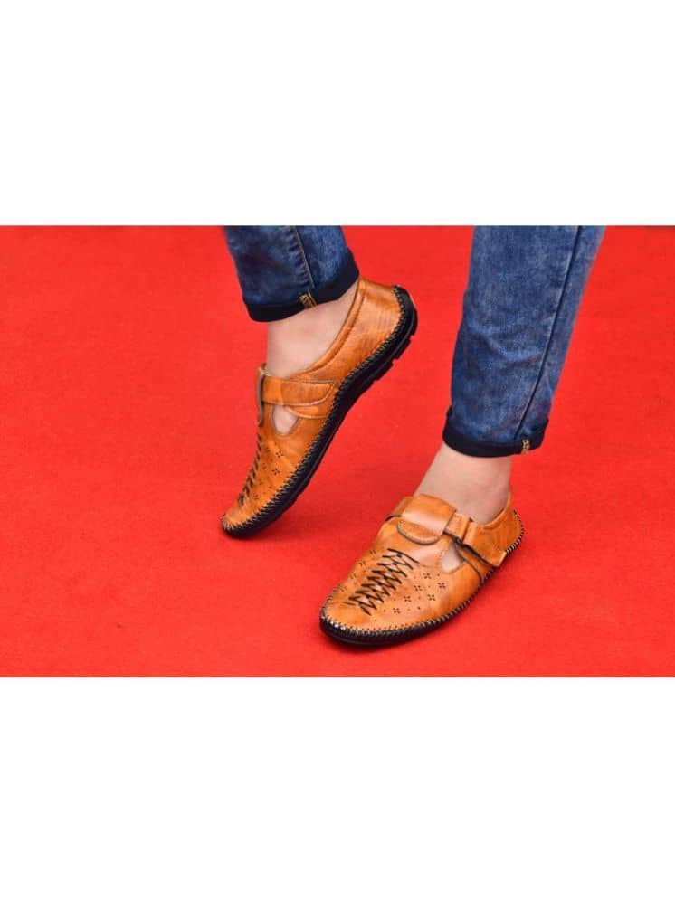 Akiko Coffee Men's Mojaris - Ethnic Shoes | Buy online on ZillyBuy