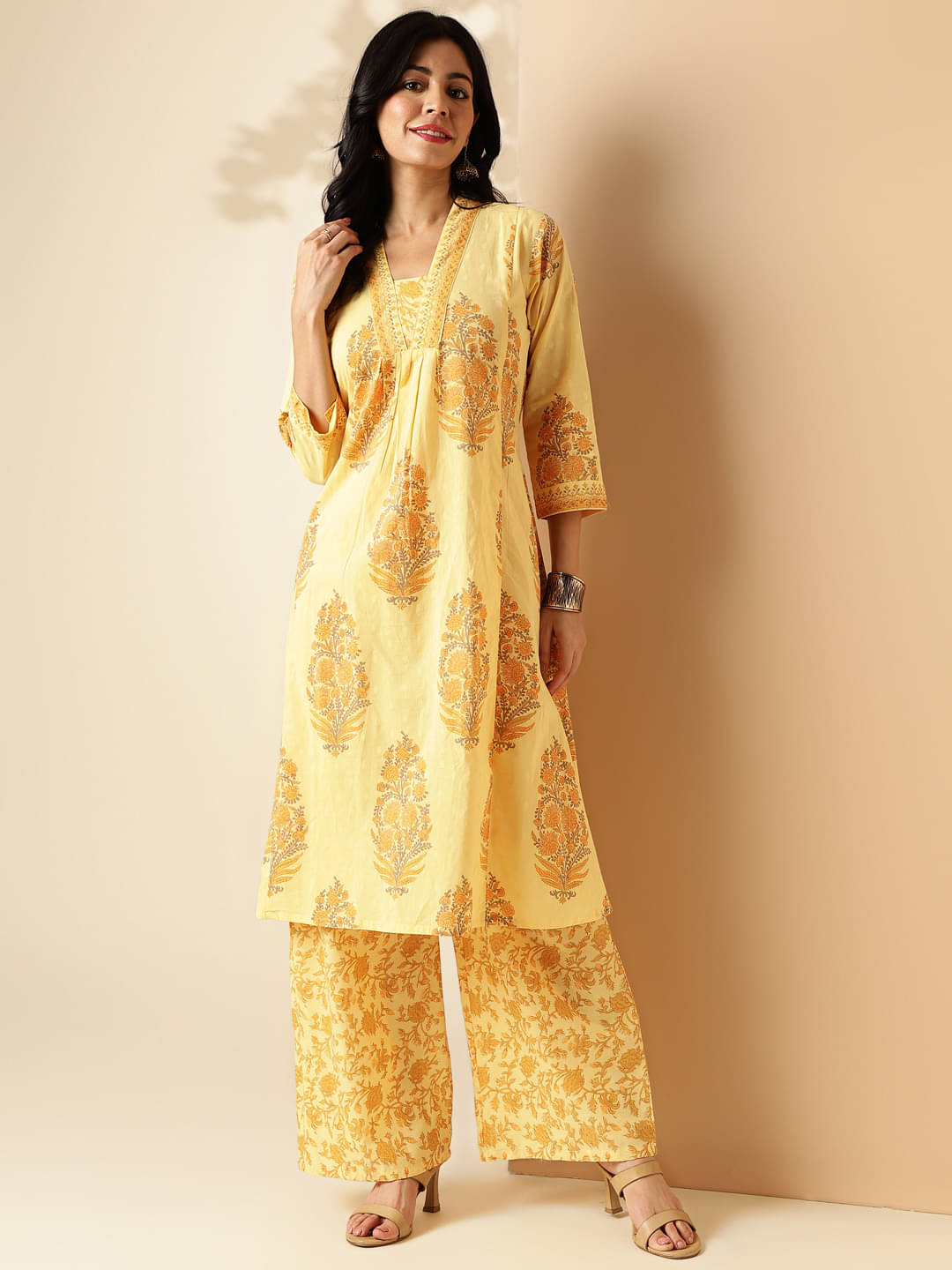     			Vbuyz Cotton Printed Kurti With Palazzo Women's Stitched Salwar Suit - Yellow ( Pack of 1 )