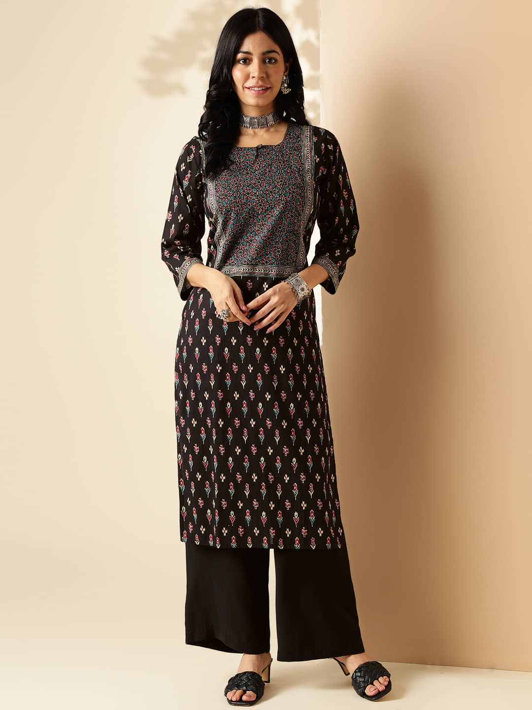 Vbuyz Cotton Printed Straight Women's Kurti - Black ( Pack of 1 ) - Kurtis, Tunics | Buy online on ZillyBuy