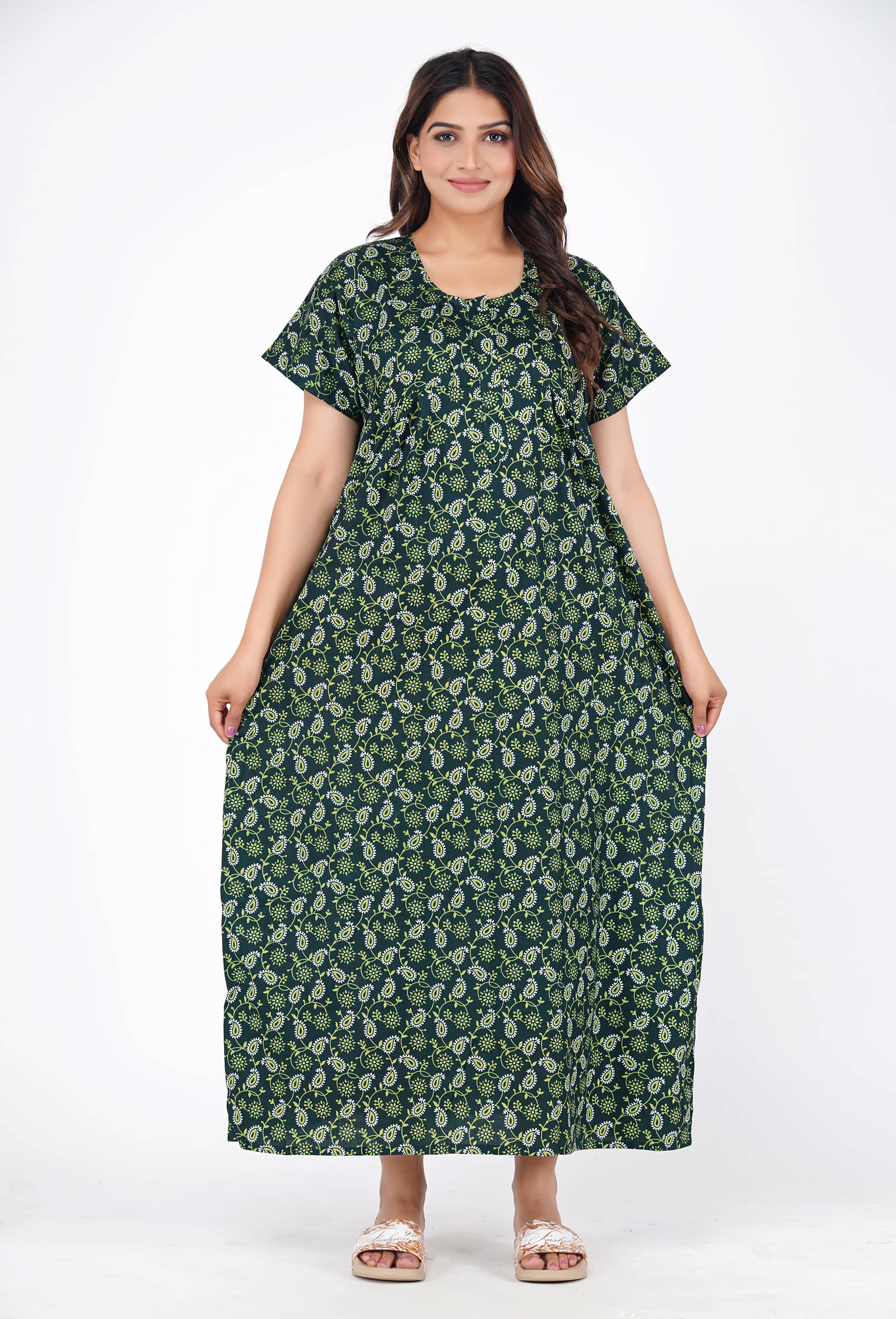     			Wristy Green Cotton Women's Nightwear Nighty & Night Gowns ( Pack of 1 )