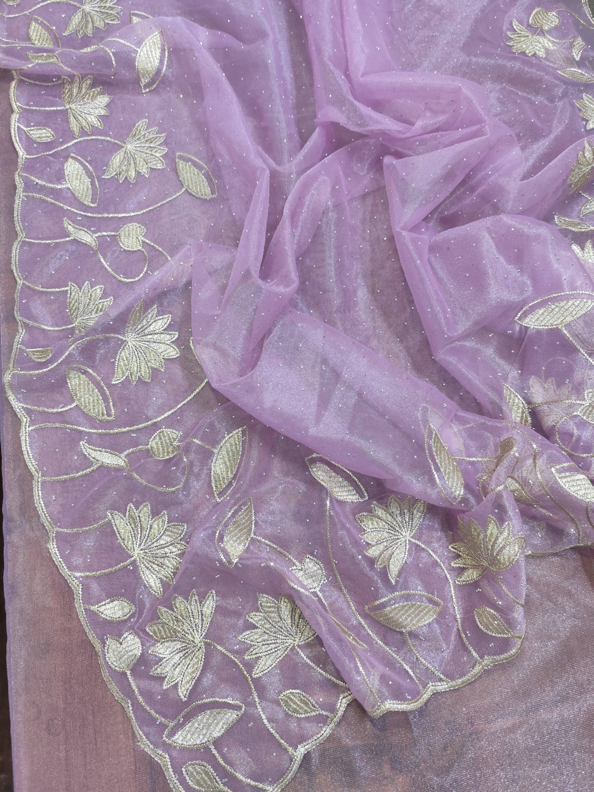     			kyara group Net Embroidered Saree With Unstitched Blouse Piece ( Fluorescent Pink )