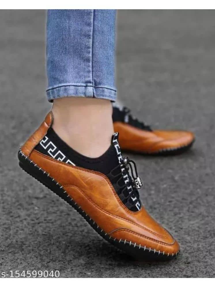 Akiko Brown Men's Mojaris - Ethnic Shoes | Buy online on ZillyBuy