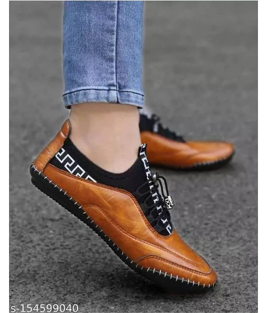 Akiko Brown Men's Mojaris - Ethnic Shoes | Buy online on ZillyBuy