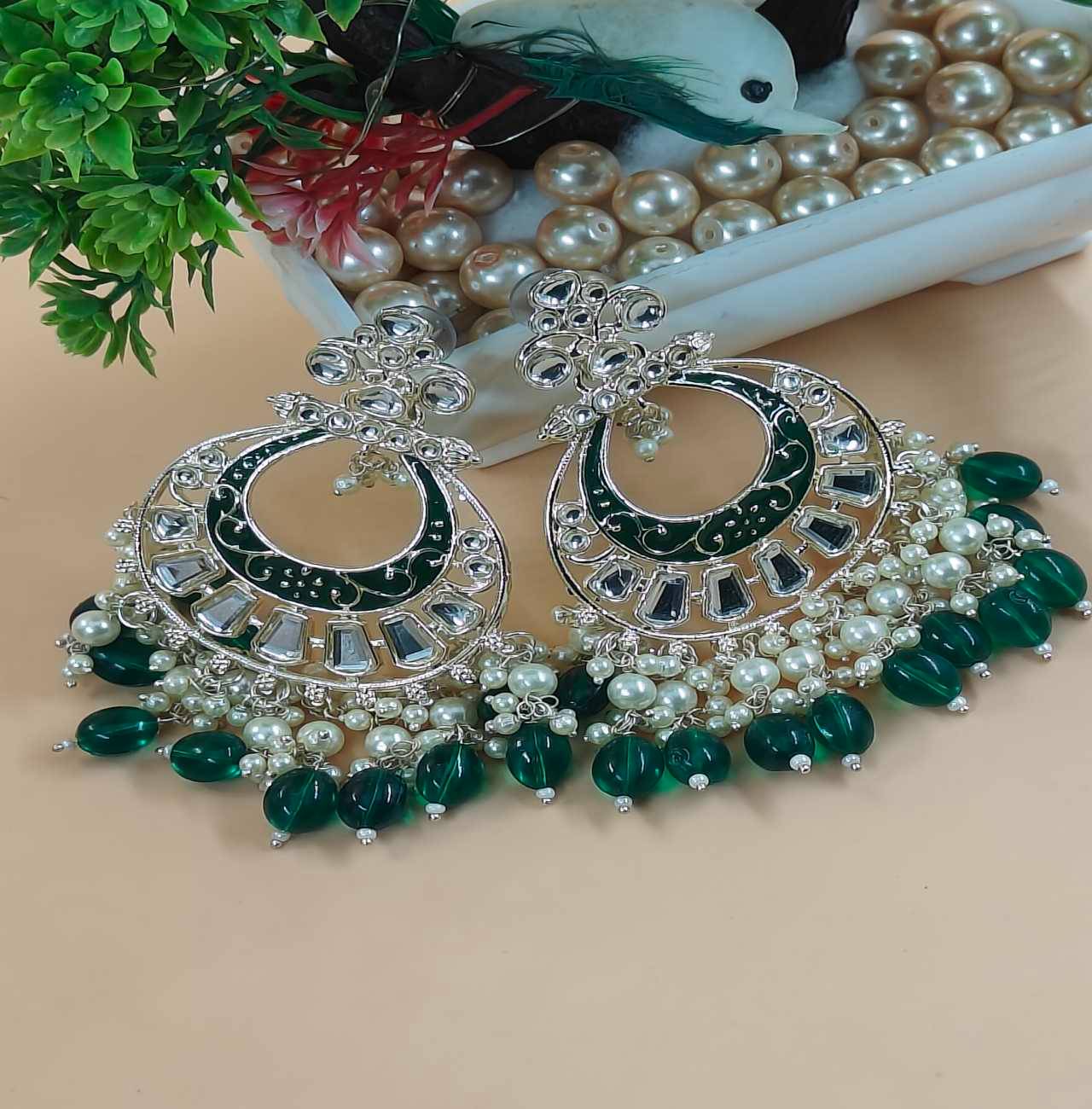     			Jiyanshi fashion Green Chandbalis Earrings ( Pack of 1 )
