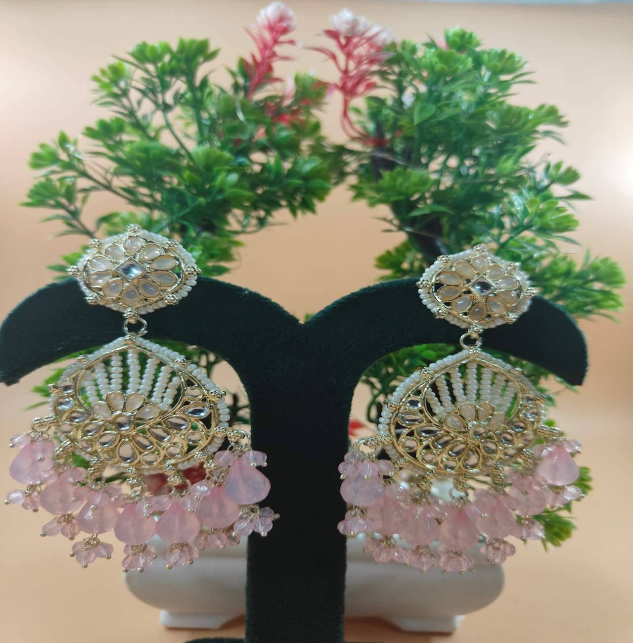     			Jiyanshi fashion Pink Chandbalis Earrings ( Pack of 1 )