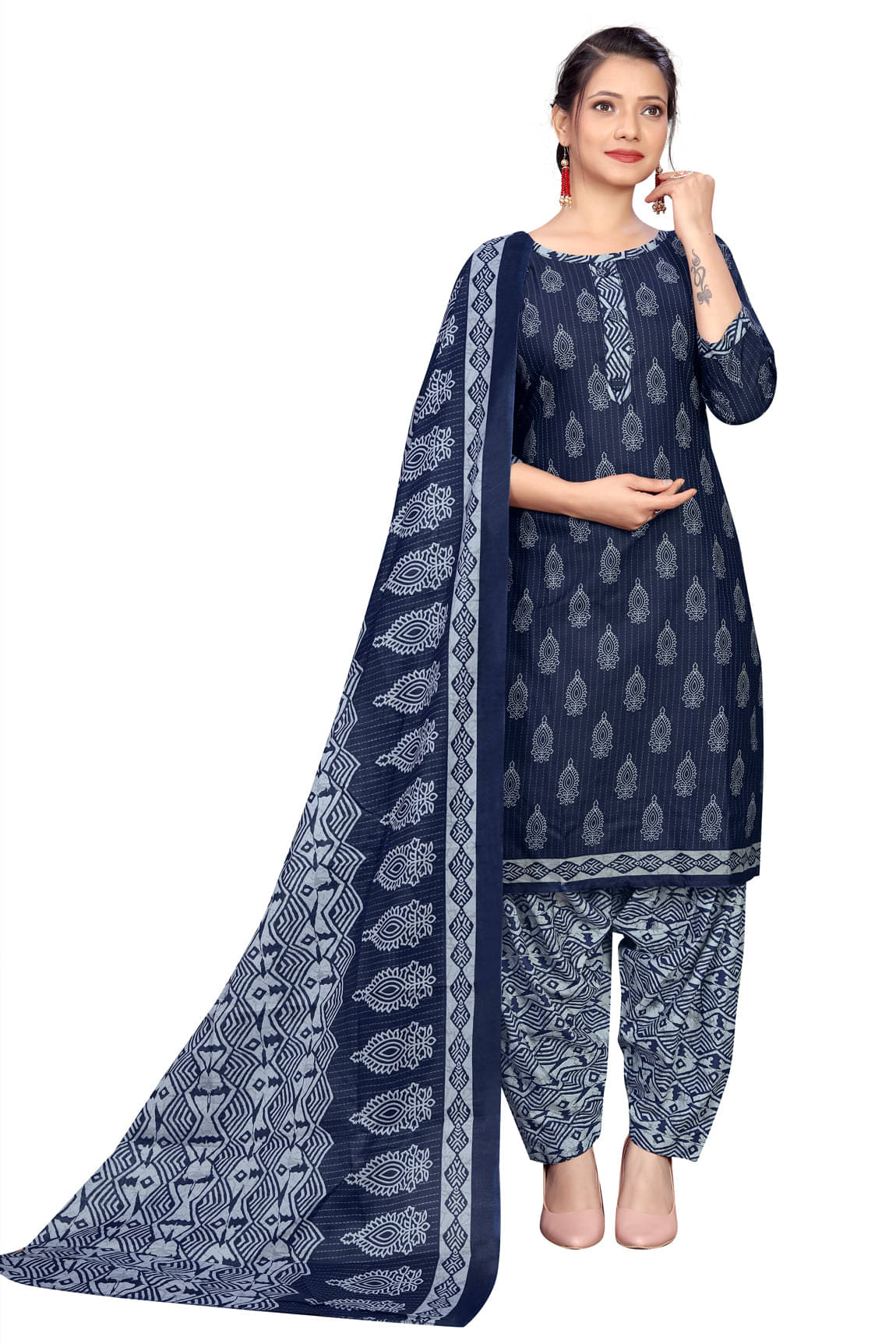     			Rajnandini Women Cotton Blend Printed Straight Kurti With Patiala Salwar ( Multicolor )