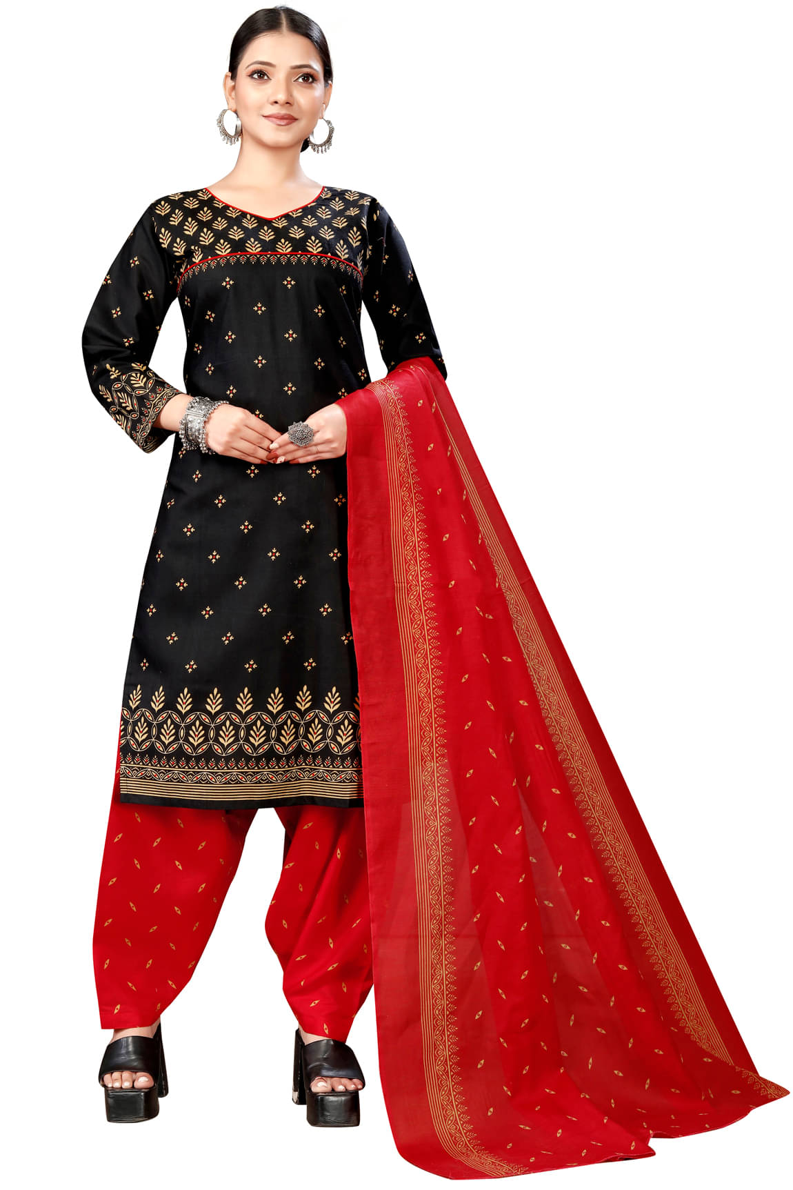     			Rajnandini Women Cotton Blend Printed Straight Kurti With Patiala Salwar ( Black )