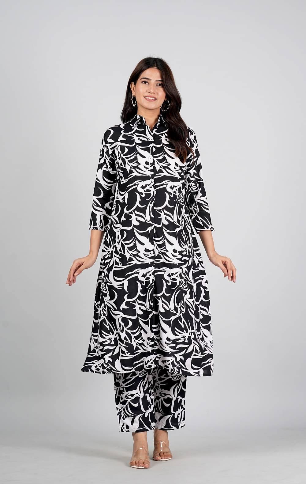 Gobya Rayon Printed Kurti With Pants Women's Stitched Salwar Suit - Black ( Pack of 1 ) Gobya Rayon Printed Kurti With Pants Women's Stitched Salwar Suit - Black ( Pack of 1 )