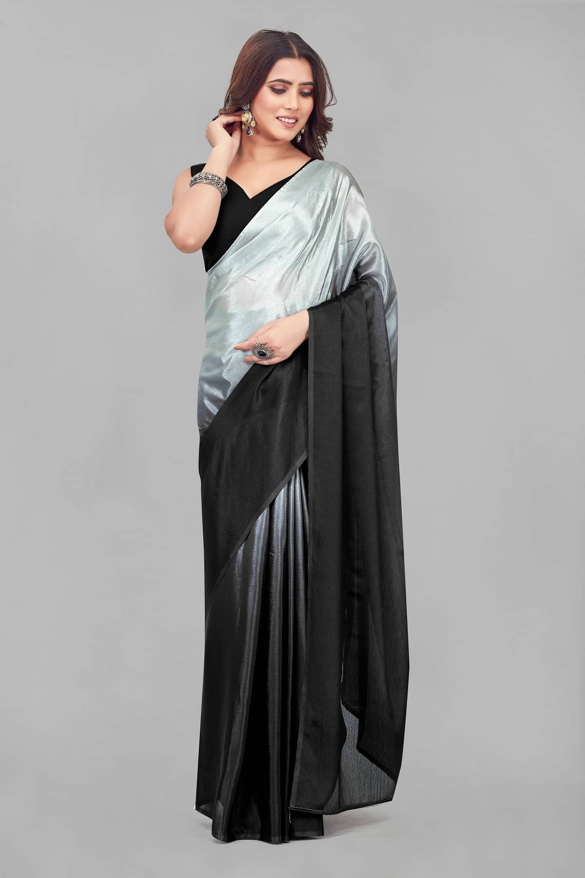     			JULEE Chiffon Embroidered Saree With Unstitched Blouse Piece ( Black )