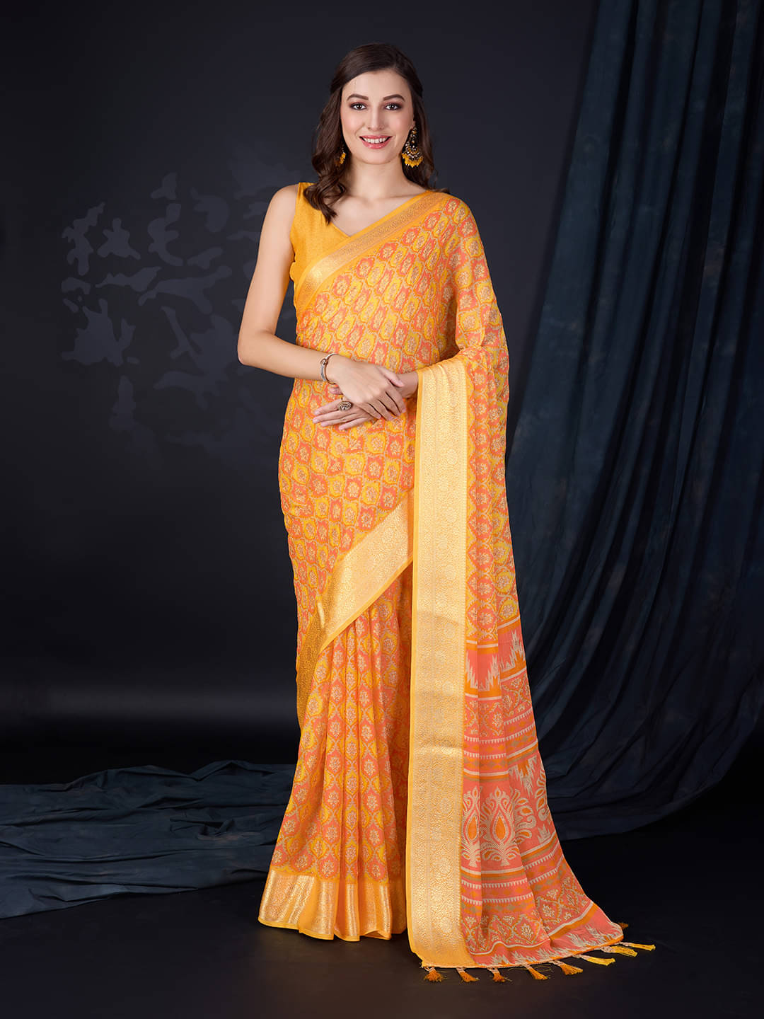 Rekha Maniyar Chiffon Printed Saree With Unstitched Blouse Piece ( Yellow ) Rekha Maniyar Chiffon Printed Saree With Unstitched Blouse Piece ( Yellow )