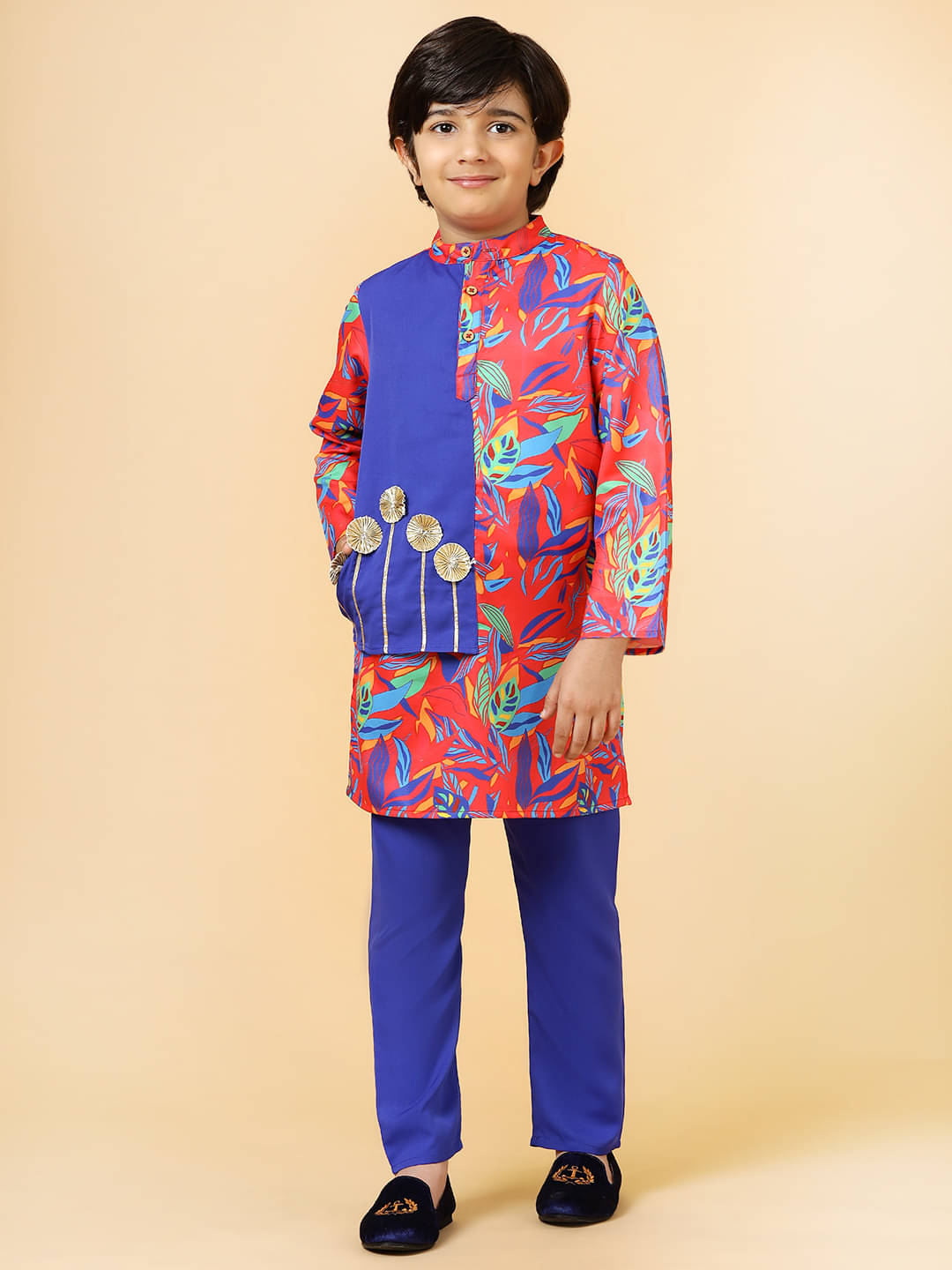     			A.T.U.N. Pack of 1 Boys Linen ( Red & Blue )