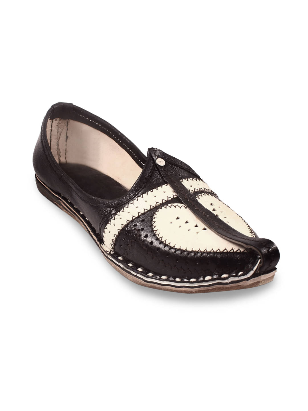     			Apratim Black Men's Mojaris