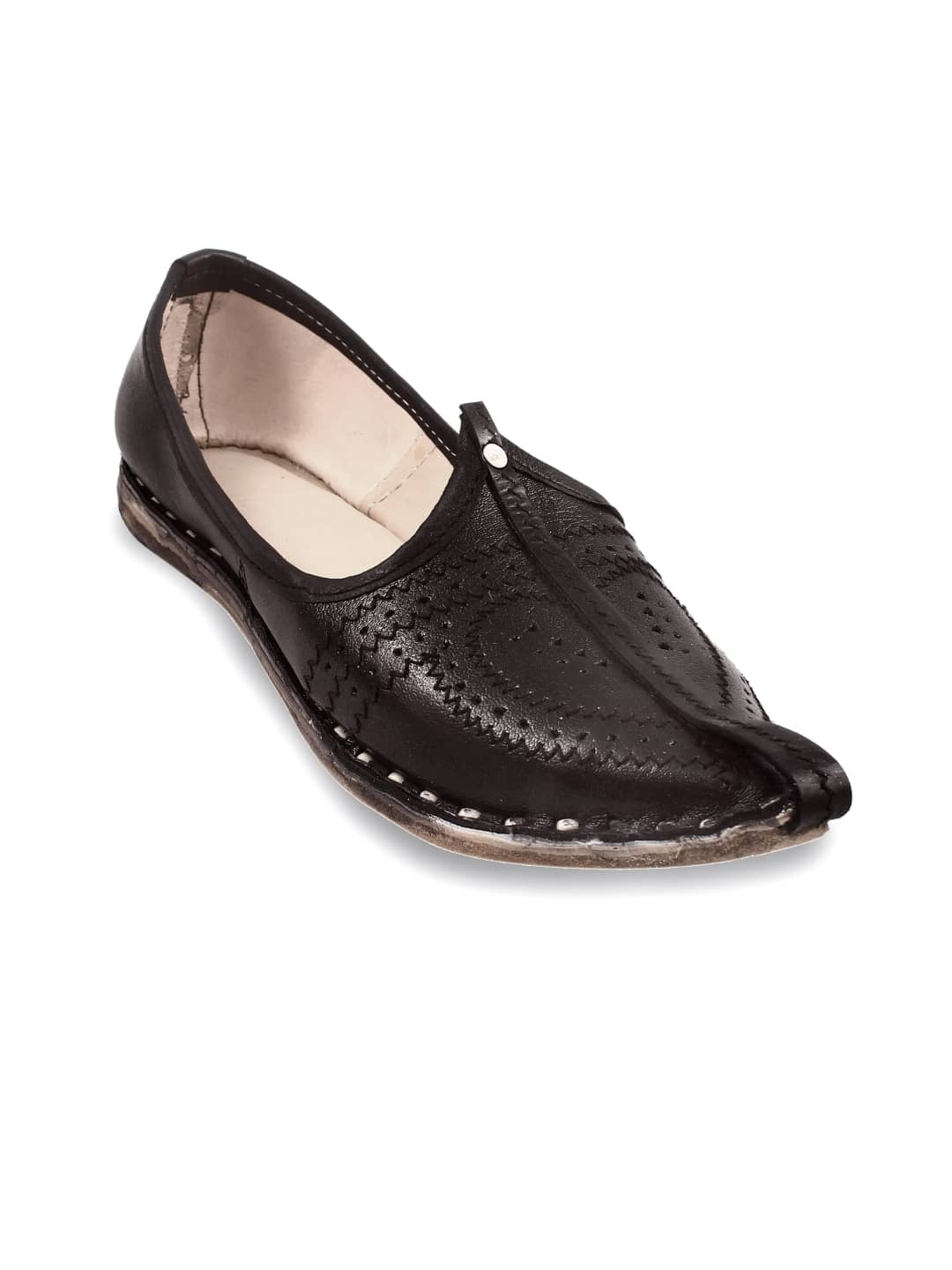 Apratim Black Men's Mojaris - Ethnic Shoes | Buy online on ZillyBuy