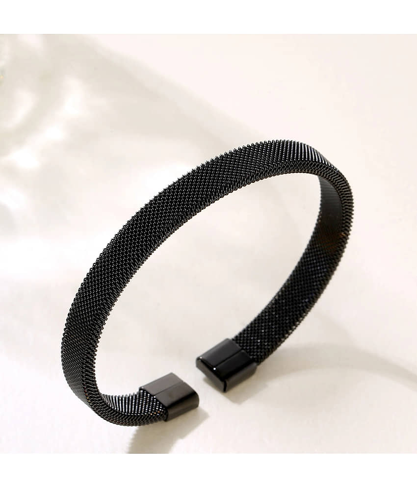 FASHION FRILL Black Bracelet ( Pack of 1 ) - Bangles & Bracelets | Buy online on ZillyBuy
