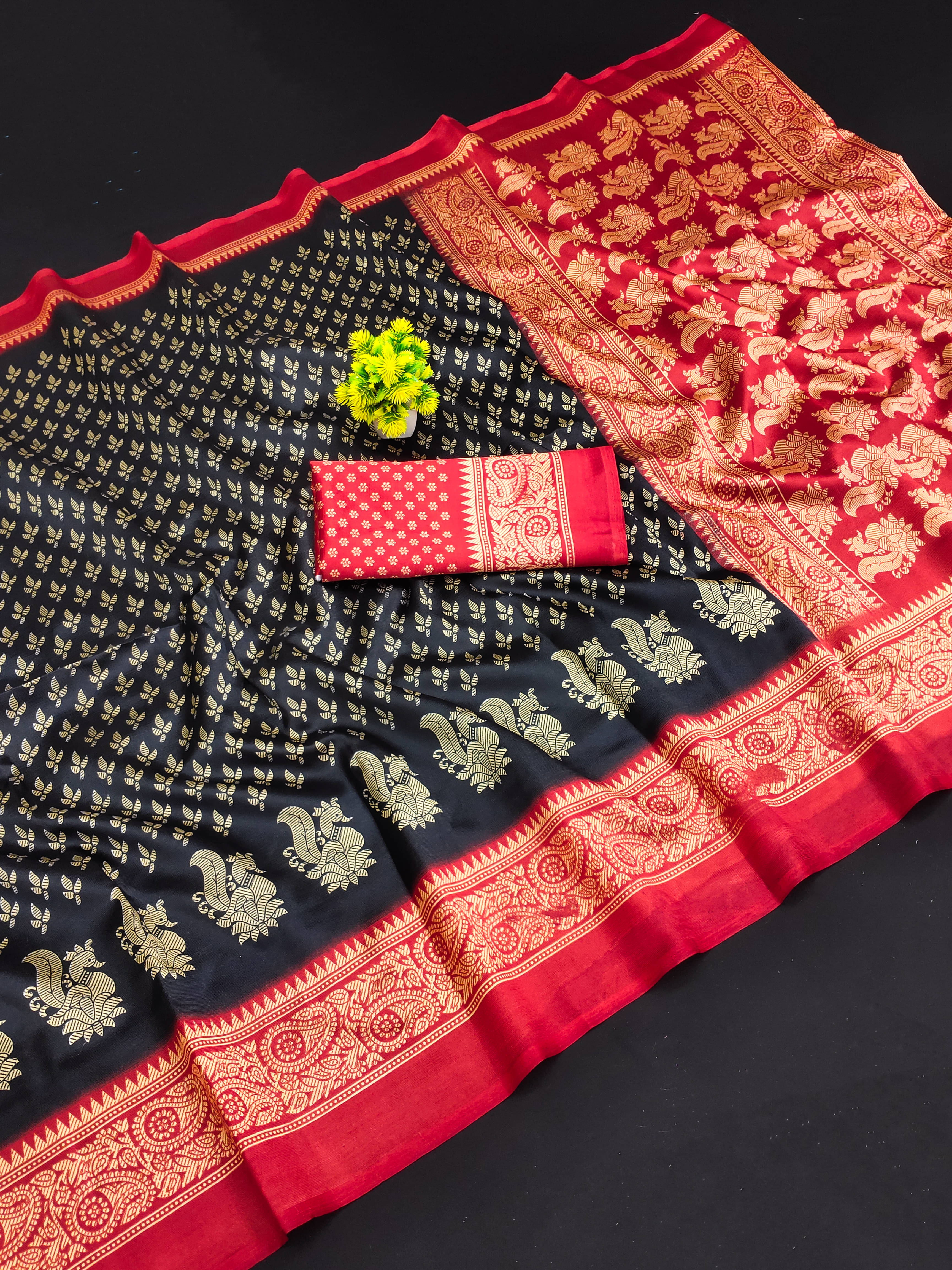 Kanooda Prints Art Silk Printed Saree With Unstitched Blouse Piece ( Black ) Kanooda Prints Art Silk Printed Saree With Unstitched Blouse Piece ( Black )