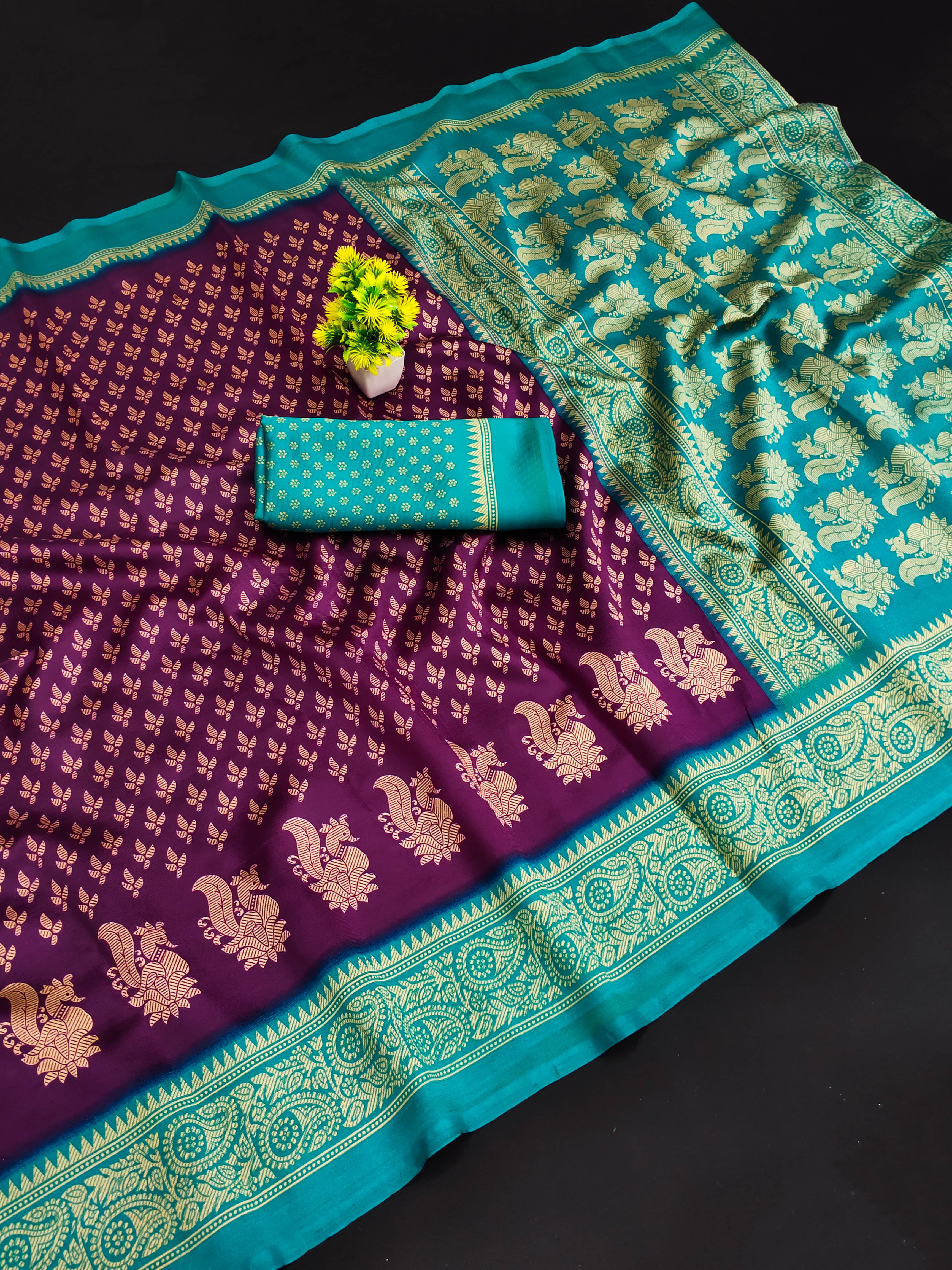     			Kanooda Prints Art Silk Printed Saree With Unstitched Blouse Piece ( Wine )