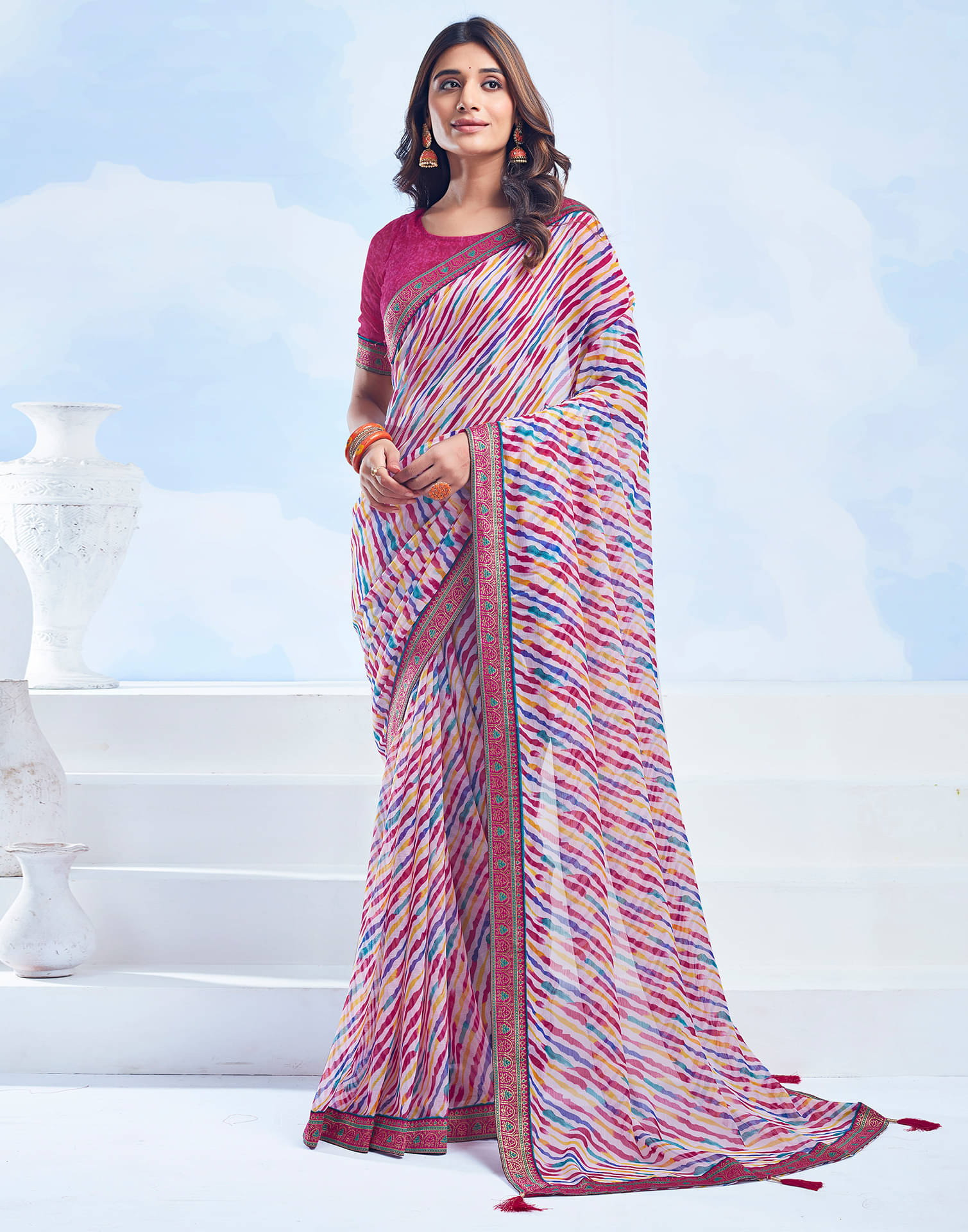 Samah Chiffon Printed Saree With Unstitched Blouse Piece ( White ) Samah Chiffon Printed Saree With Unstitched Blouse Piece ( White )