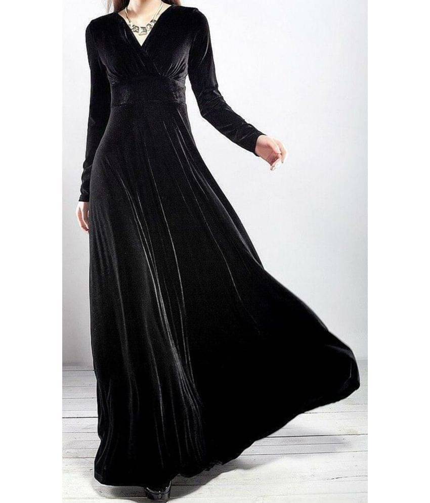 Westchic Women Velvet Solid Gown ( Black ) Westchic Women Velvet Solid Gown ( Black )