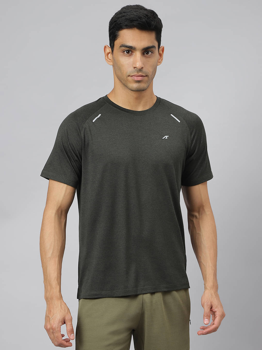 Alcis Olive Polyester Slim Fit Men's Sports T-Shirt ( Pack of 1 ) Alcis Olive Polyester Slim Fit Men's Sports T-Shirt ( Pack of 1 )