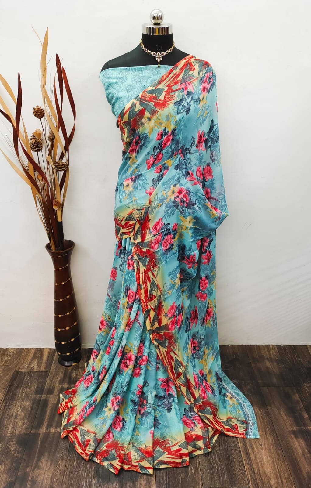 Kanooda Prints Georgette Printed Saree With Unstitched Blouse Piece ( Peach ) - Sarees | Buy online on ZillyBuy