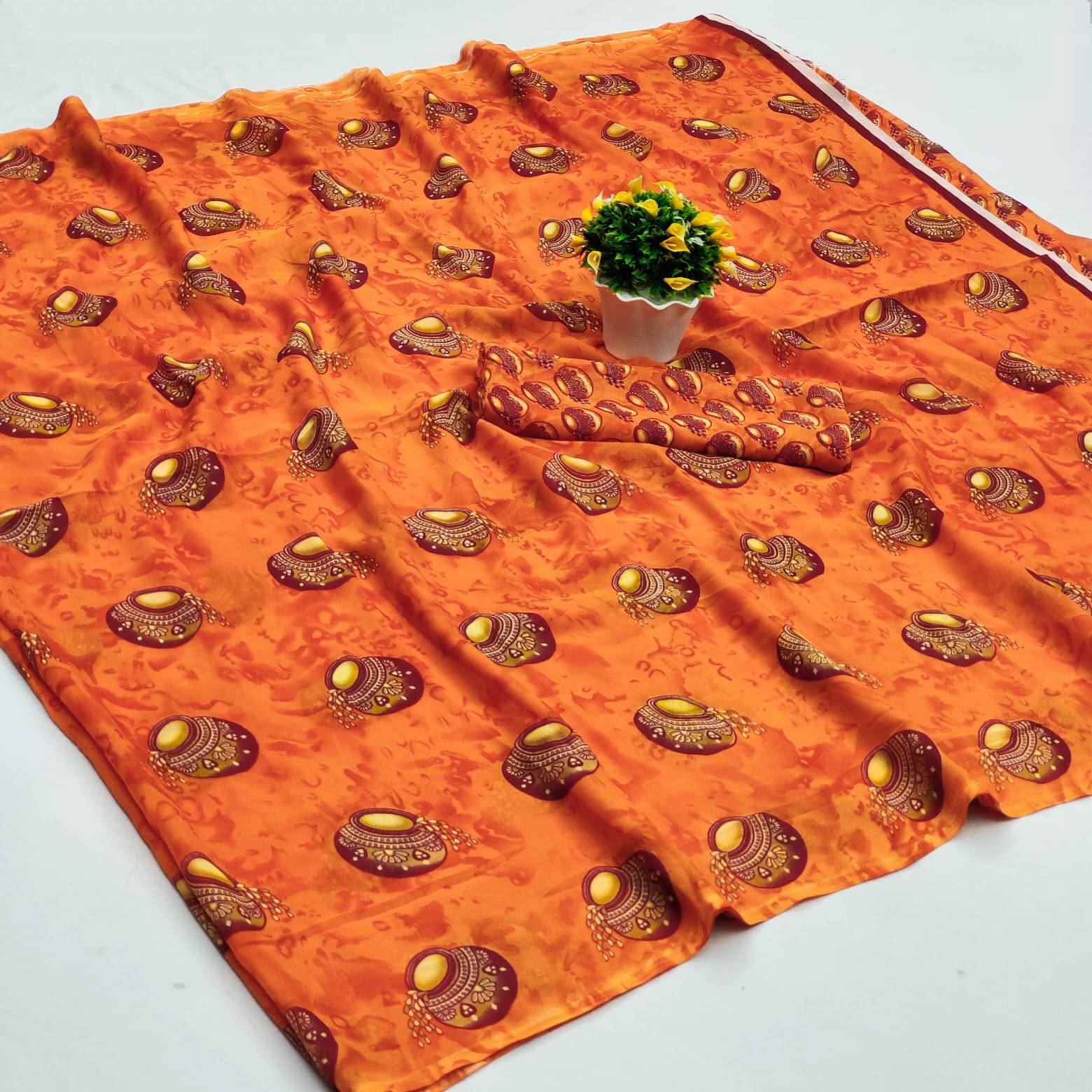 Kanooda Prints Georgette Printed Saree With Unstitched Blouse Piece ( Orange ) Kanooda Prints Georgette Printed Saree With Unstitched Blouse Piece ( Orange )