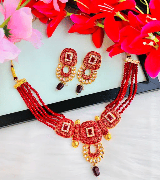 PUJVI Red Alloy Necklace Set ( Pack of 1 )
