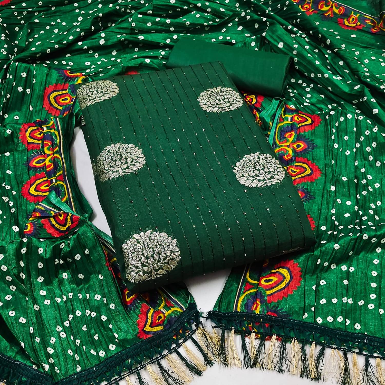     			ALSHOP Unstitched Jacquard Embellished Dress Material - Green ( Pack of 1 )