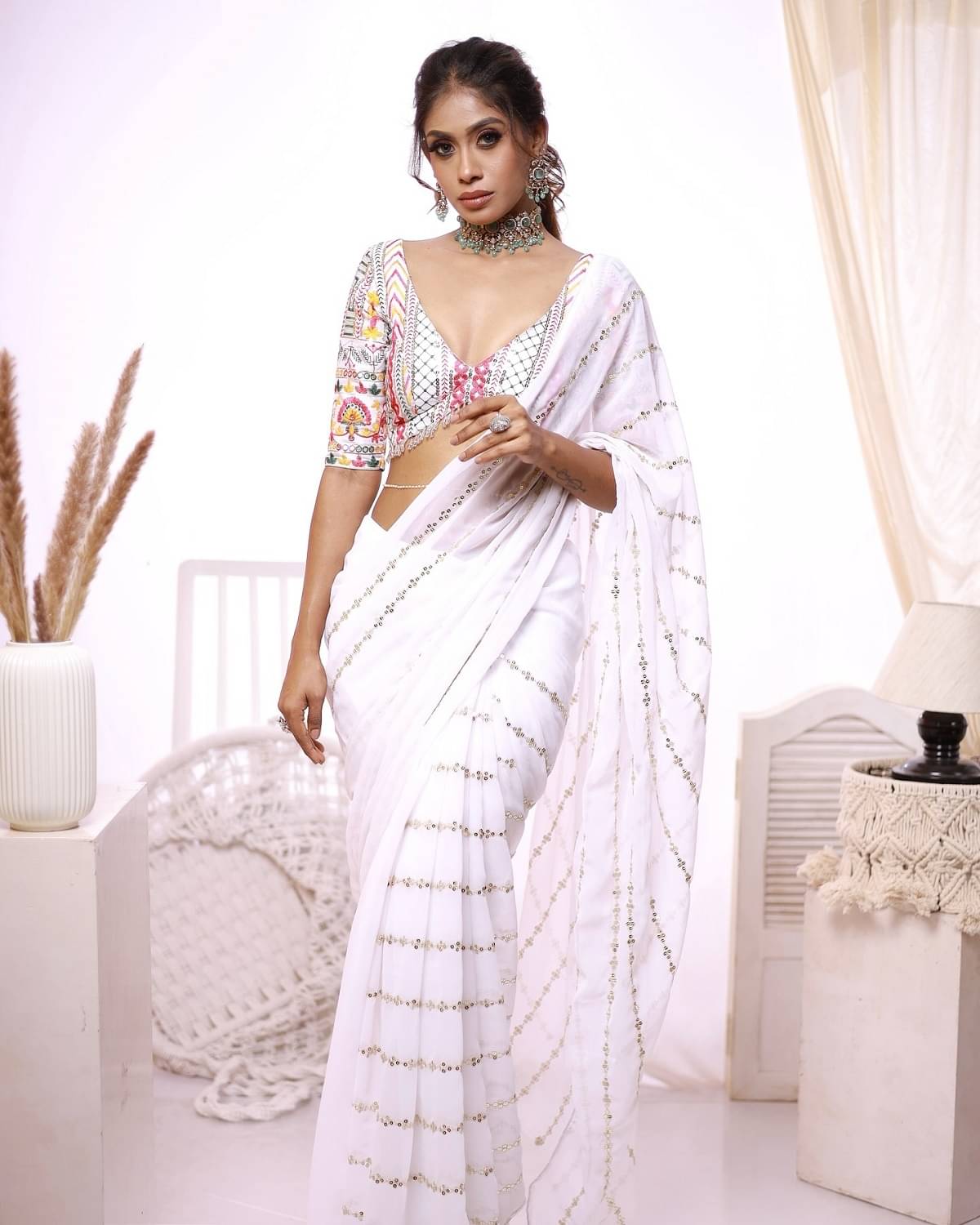 Aika Georgette Embroidered Saree With Unstitched Blouse Piece ( Multicolor ) Aika Georgette Embroidered Saree With Unstitched Blouse Piece ( Multicolor )