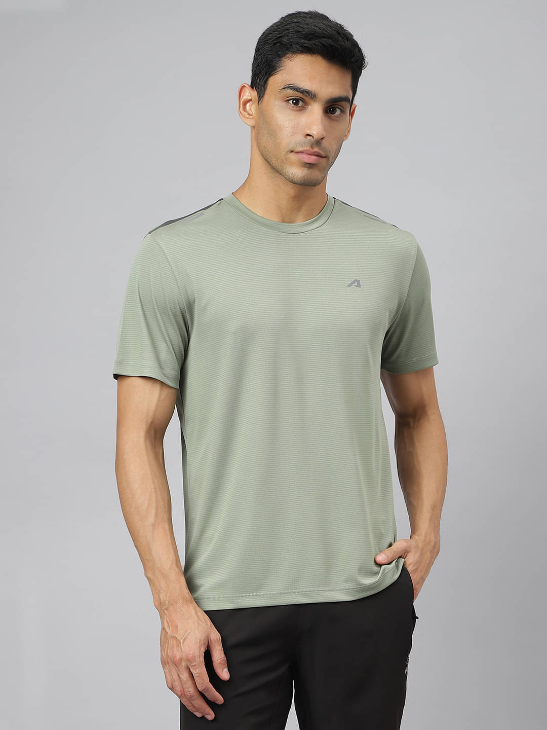 Alcis Green Polyester Slim Fit Men's Sports T-Shirt ( Pack of 1 ) Alcis Green Polyester Slim Fit Men's Sports T-Shirt ( Pack of 1 )