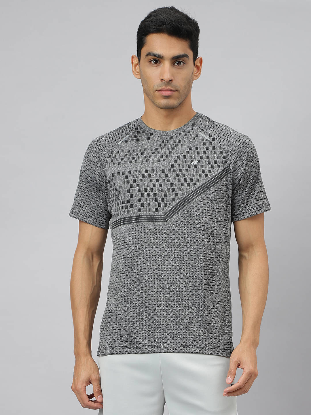     			Alcis Grey Polyester Slim Fit Men's Sports T-Shirt ( Pack of 1 )