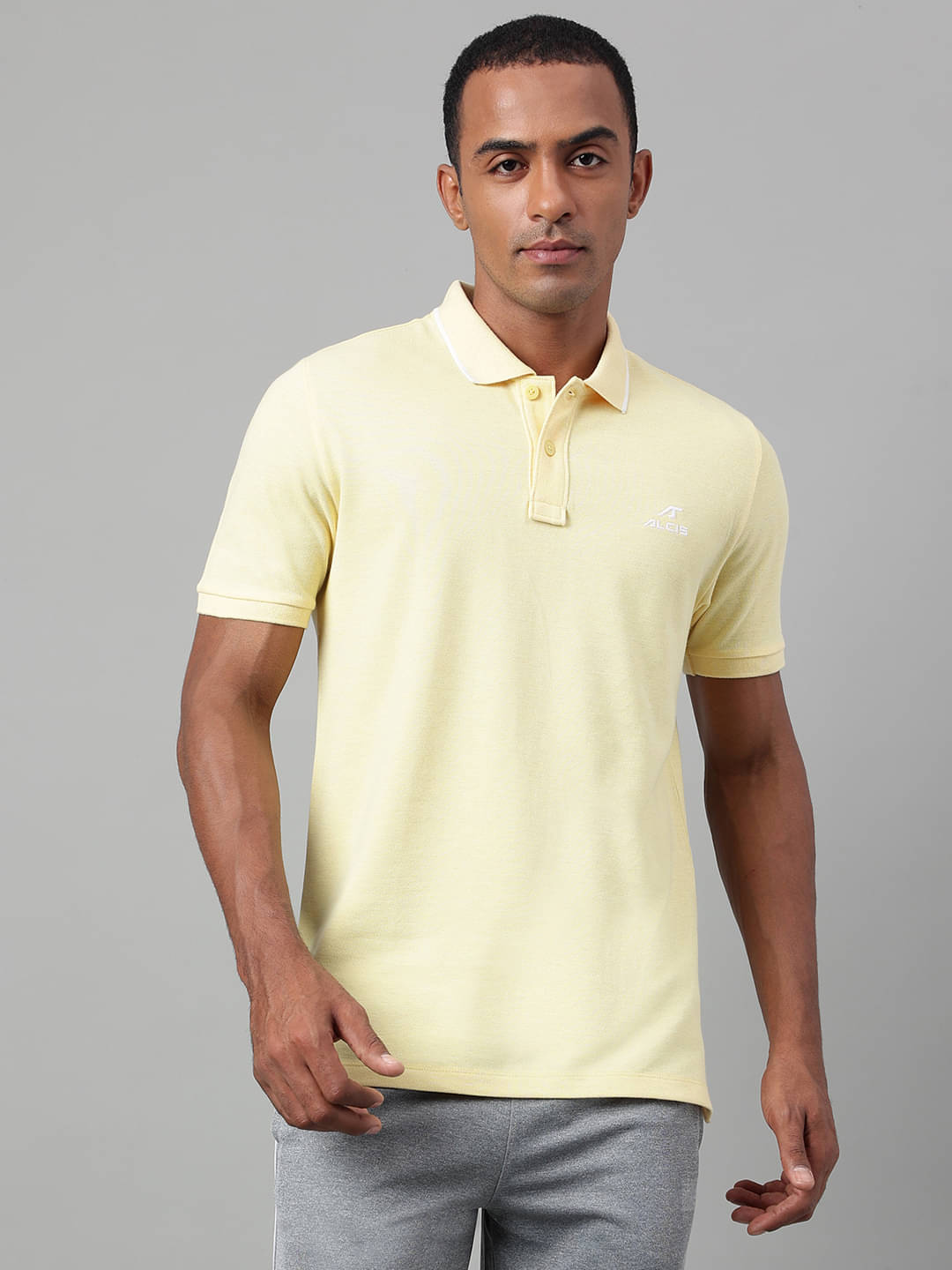     			Alcis Yellow Cotton Regular Fit Men's Sports Polo T-Shirt ( Pack of 1 )