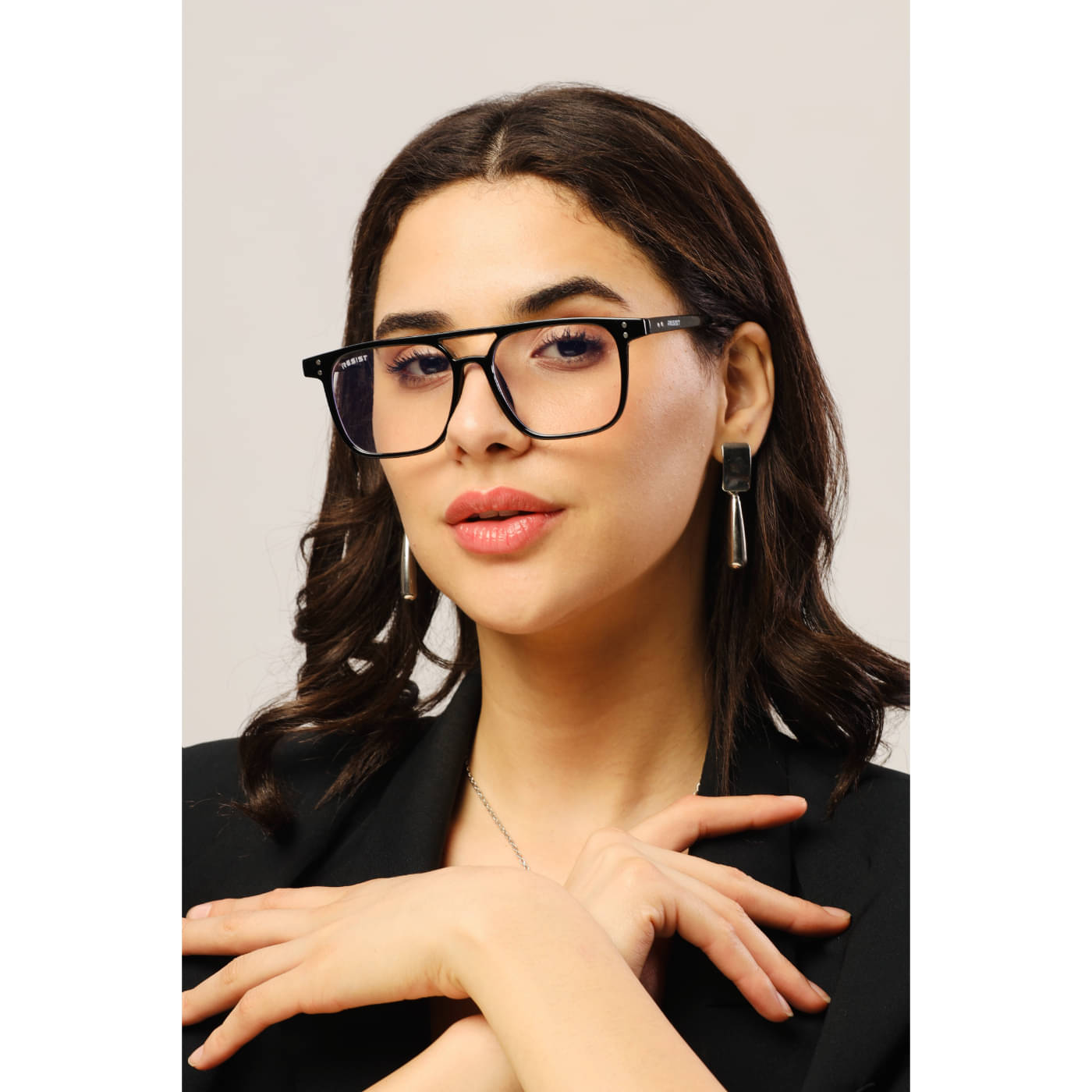     			RESIST EYEWEAR Black Square Sunglasses ( Pack of 1 )