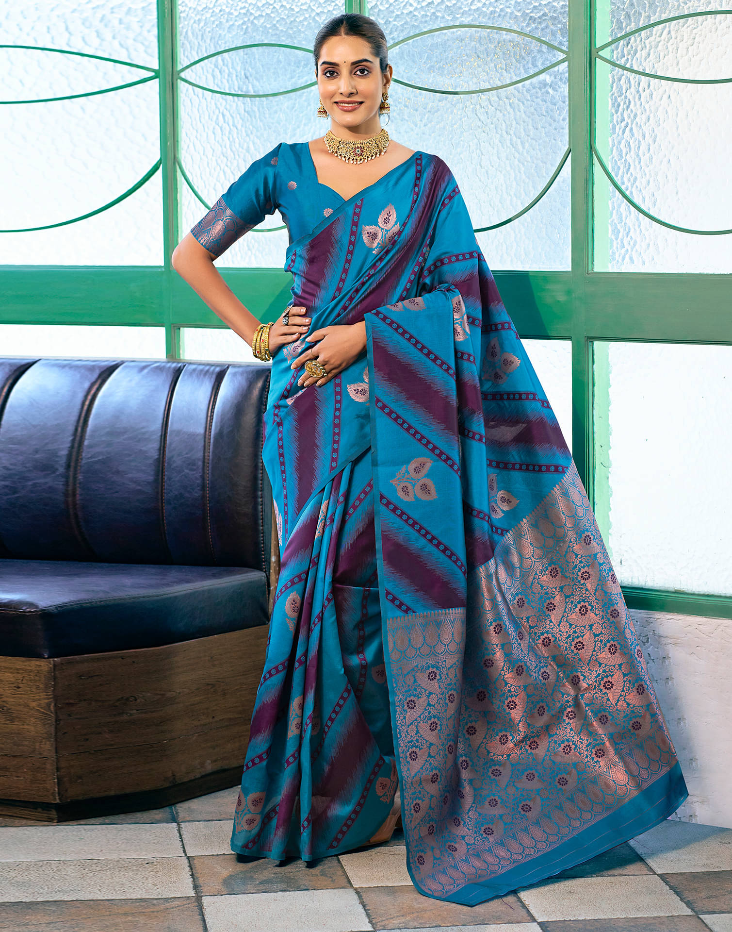     			Samah Silk Blend Woven Saree With Unstitched Blouse Piece ( Blue )