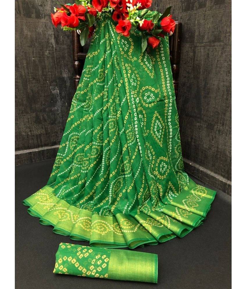     			Vkaran Net Cut Outs Saree With Unstitched Blouse Piece ( Green )