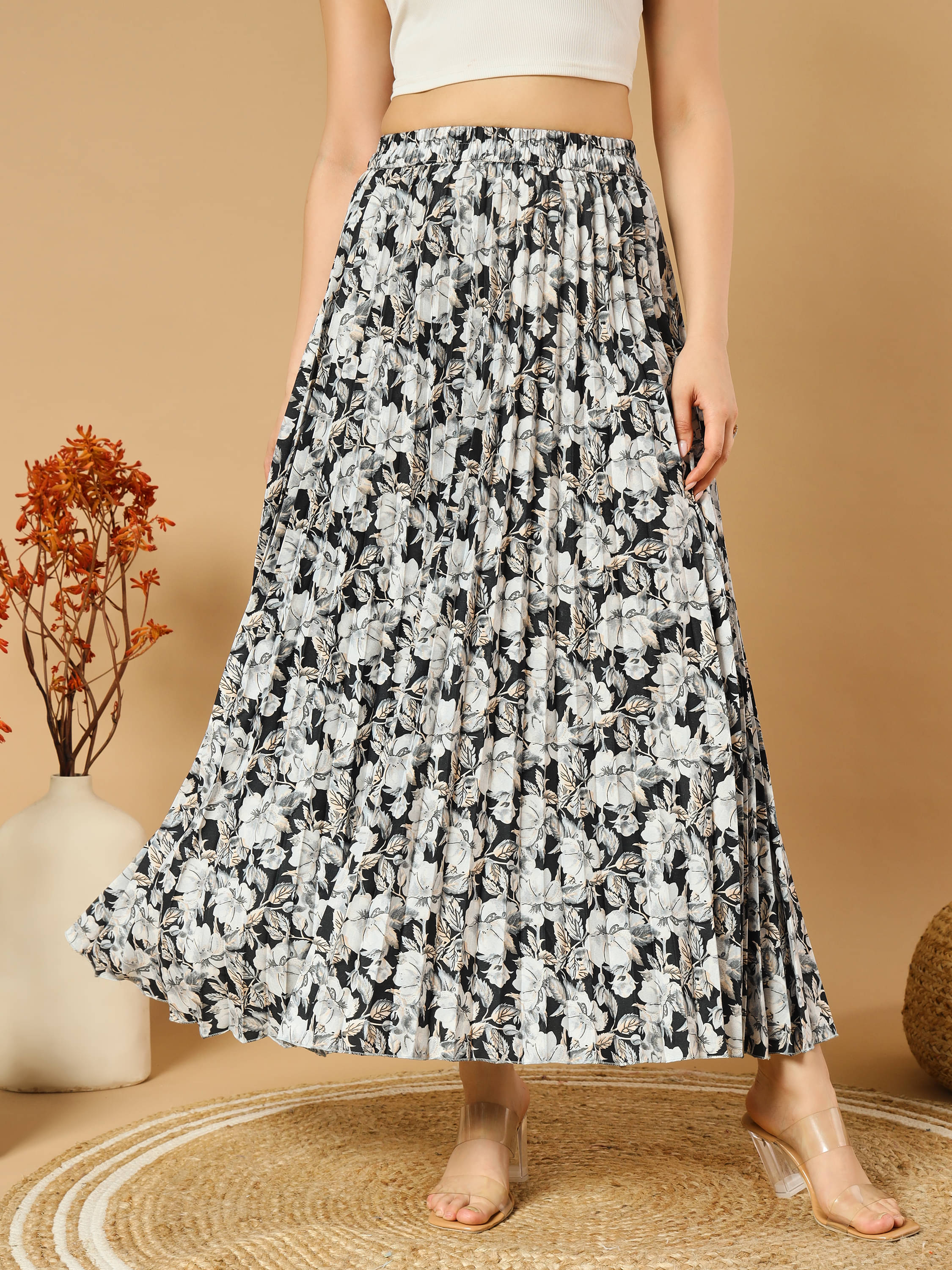     			ZWERLON Black Crepe Women's A-Line Skirt ( Pack of 1 )