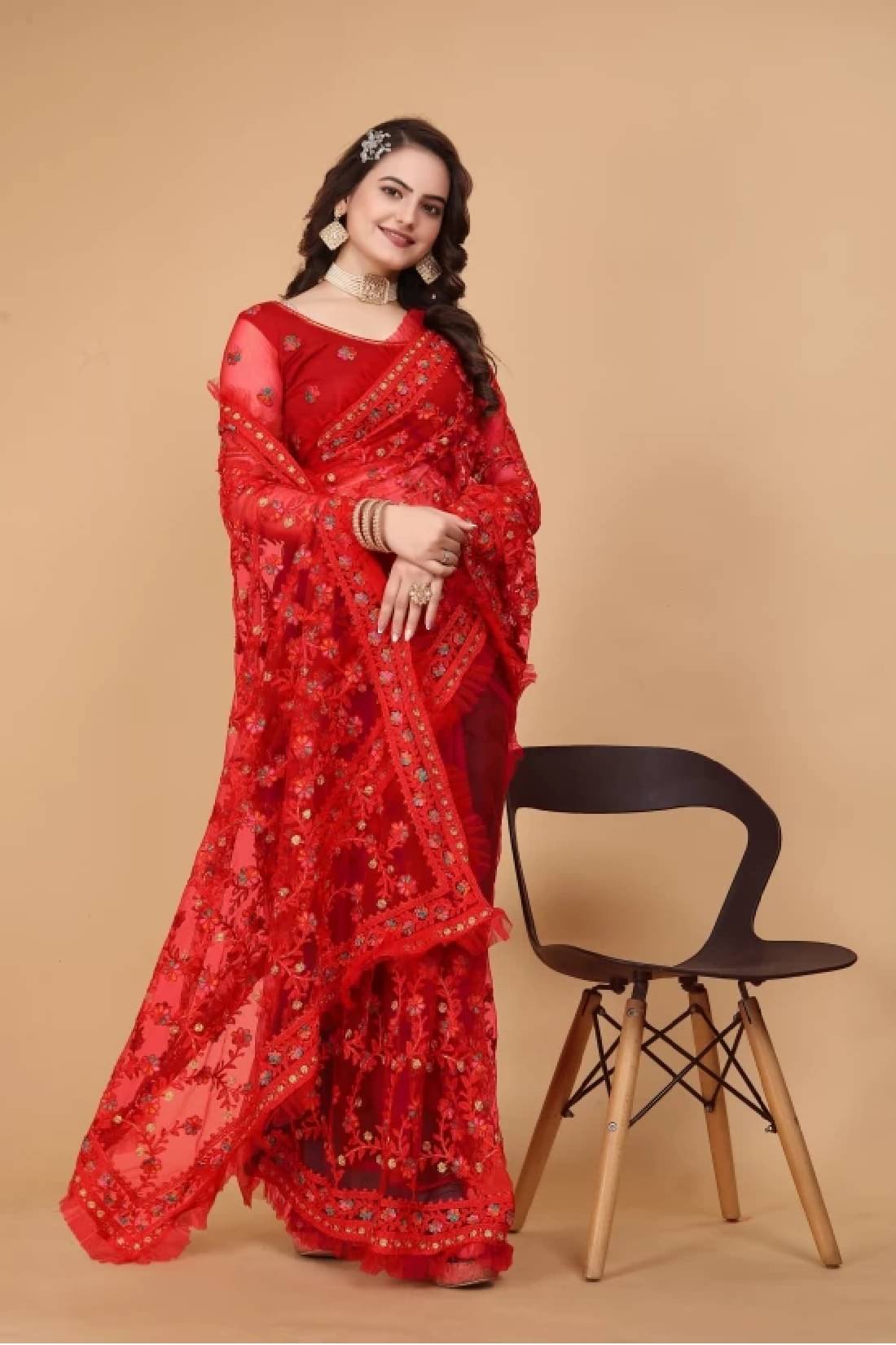 Apnisha Net Embroidered Saree With Unstitched Blouse Piece ( Red ) Apnisha Net Embroidered Saree With Unstitched Blouse Piece ( Red )