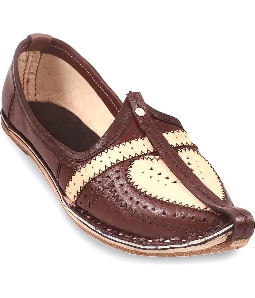 Anjaneya Creations Brown Men's Jutti - Ethnic Shoes | Buy online on ZillyBuy