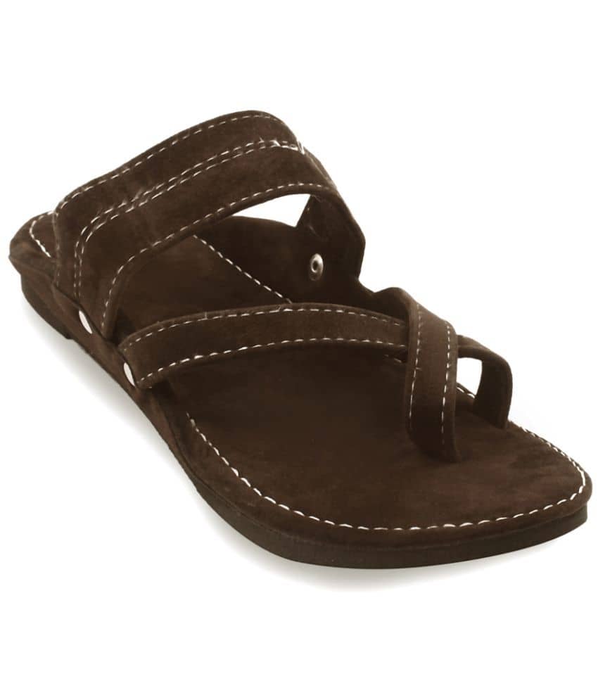 Anjaneya Creations Brown Men's Kolhapuris - Ethnic Shoes | Buy online on ZillyBuy