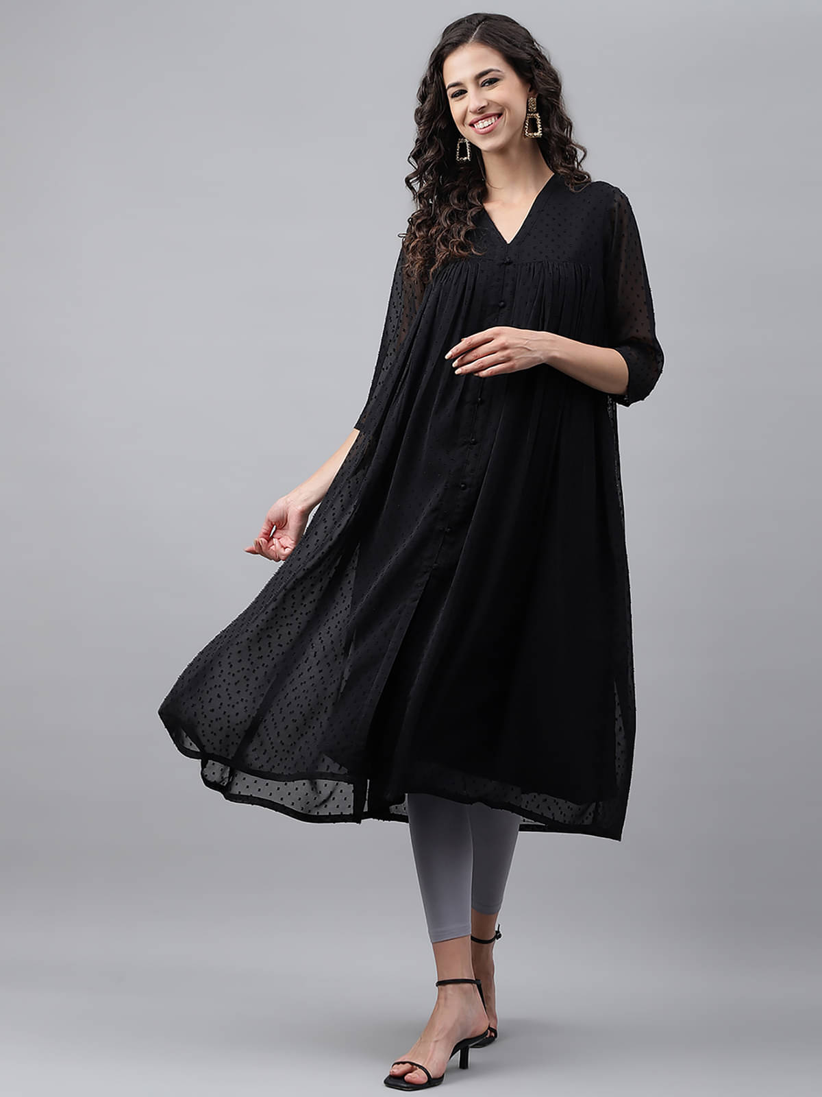 Janasya Chiffon Self Design Flared Women's Kurti - Black ( Pack of 1 ) Janasya Chiffon Self Design Flared Women's Kurti - Black ( Pack of 1 )