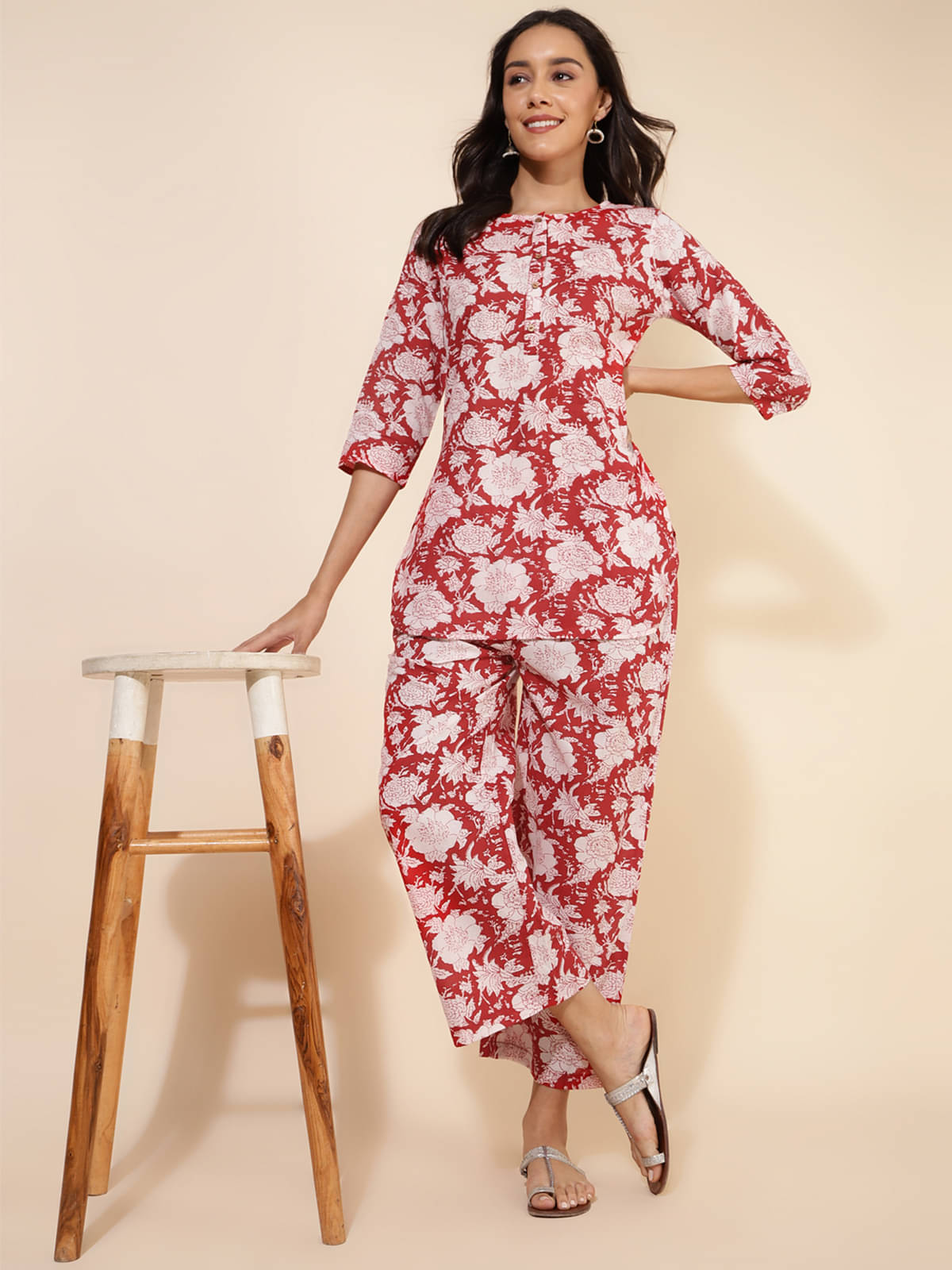     			Janasya Women Cotton Printed Straight Kurti With Palazzo ( Red )