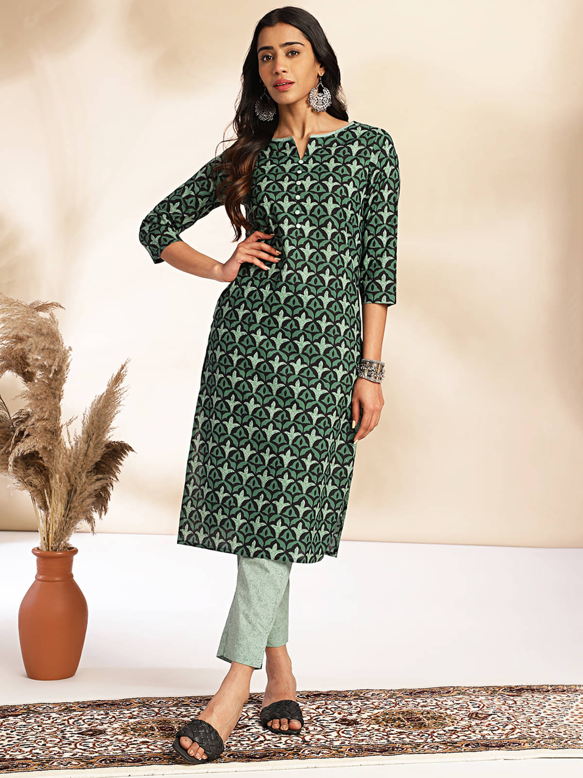Janasya Cotton Printed Kurti With Pants Women's Stitched Salwar Suit - Green ( Pack of 1 ) Janasya Cotton Printed Kurti With Pants Women's Stitched Salwar Suit - Green ( Pack of 1 )